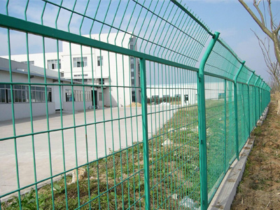 框架護(hù)欄網(wǎng)