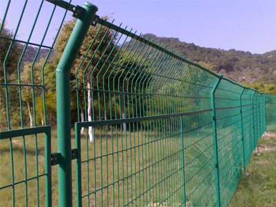 鐵絲網(wǎng)護欄網(wǎng)